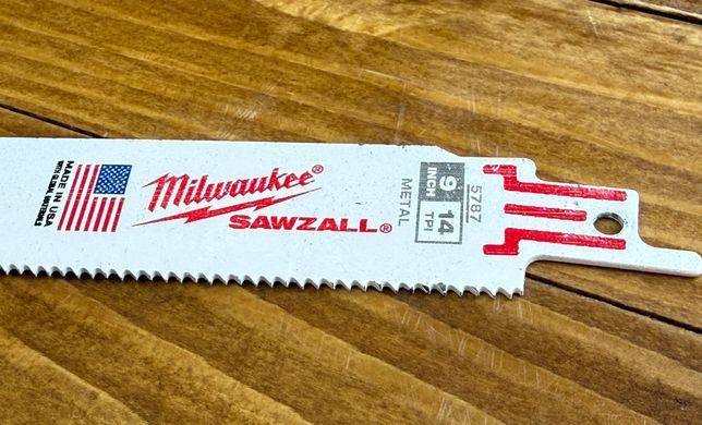 Полотно по металлу Milwaukee TORCH 23 см 5794 14 tpi для сабельной пилы