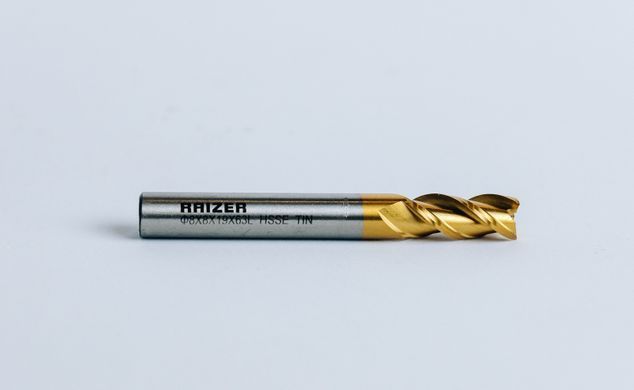 Фреза концевая 8 мм RAIZER HSSE TiN, 3-зубая