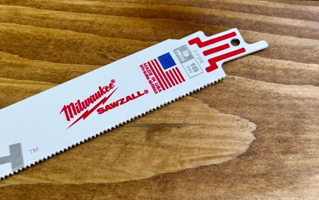 Полотно по металлу Milwaukee TORCH 23 см 5788 18 tpi для шабельної пилки